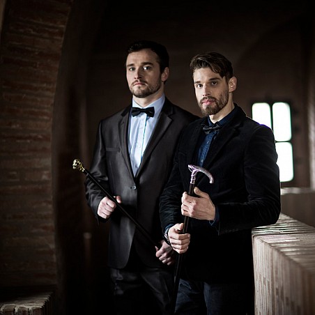 Špilberk a vycházkové hole jsou sexy